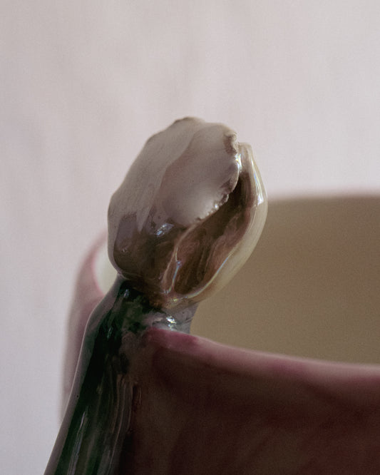 Vase "plus de tulipes svp".