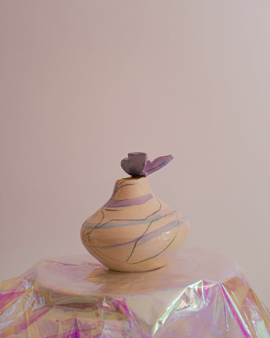 Vase "sur le rebord".