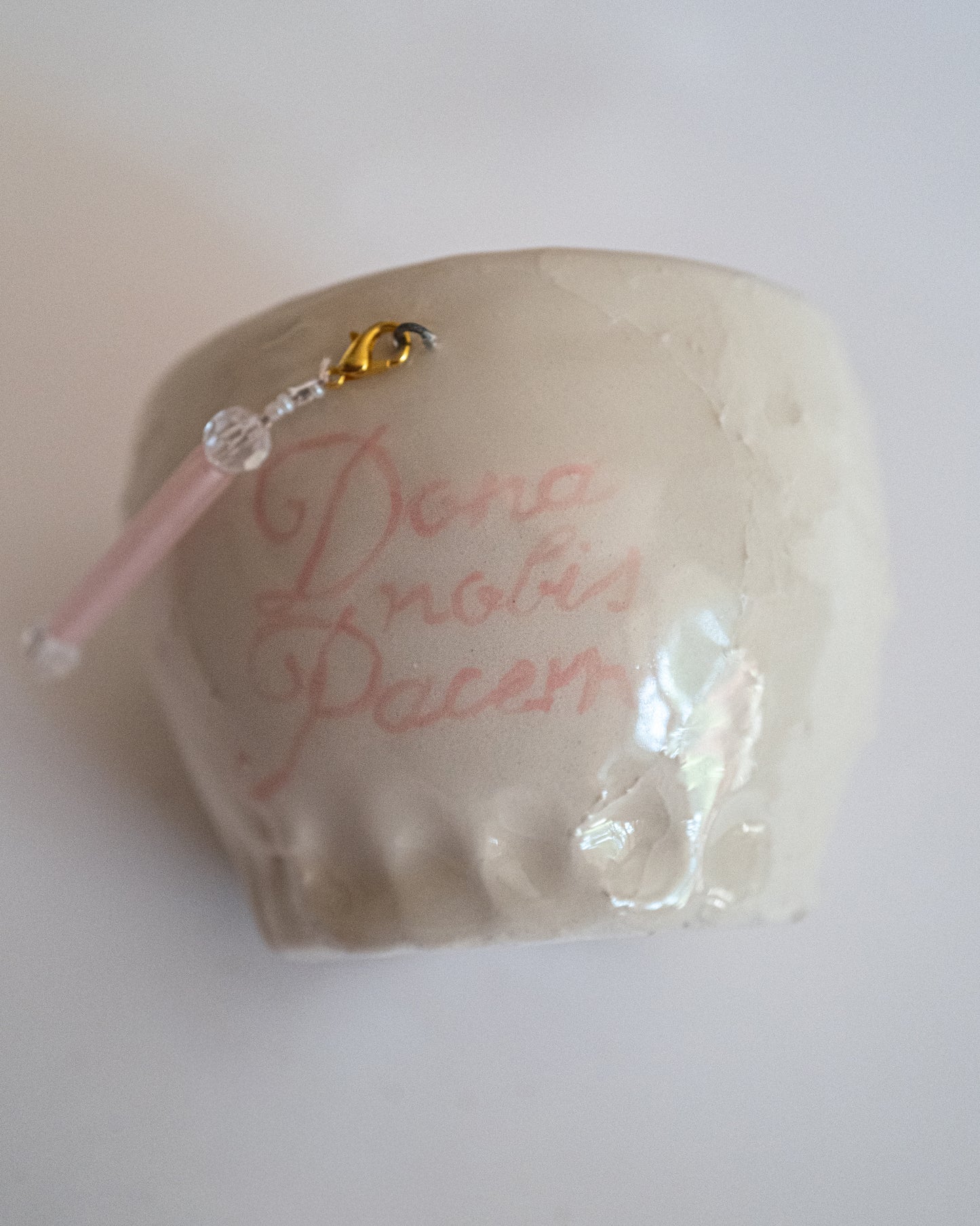 Pot "Dona nobis pacem".