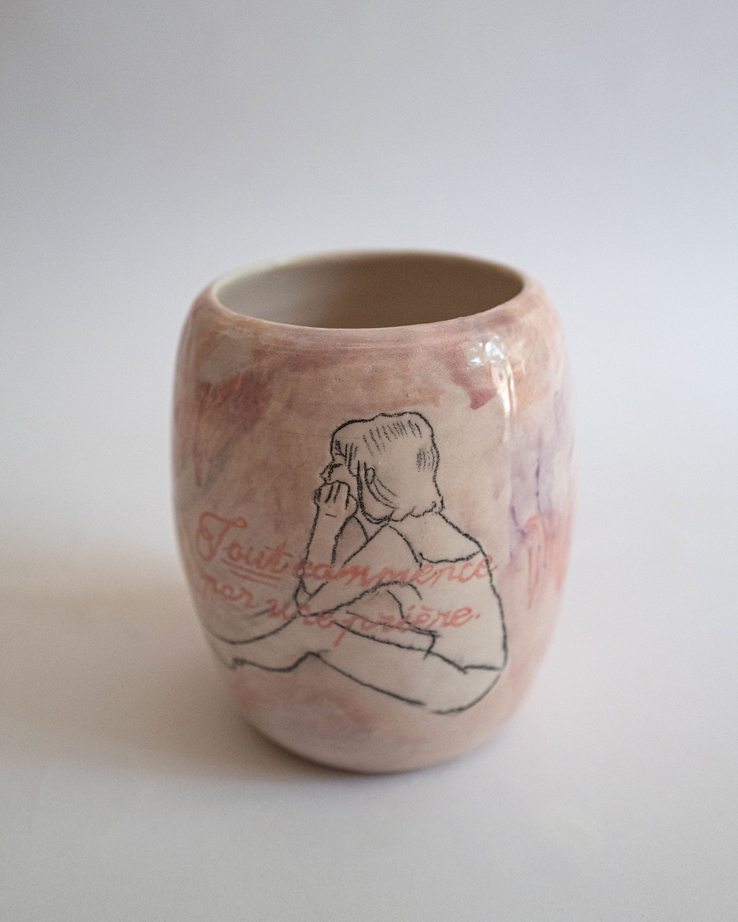 Vase "Tout commence par une prière".