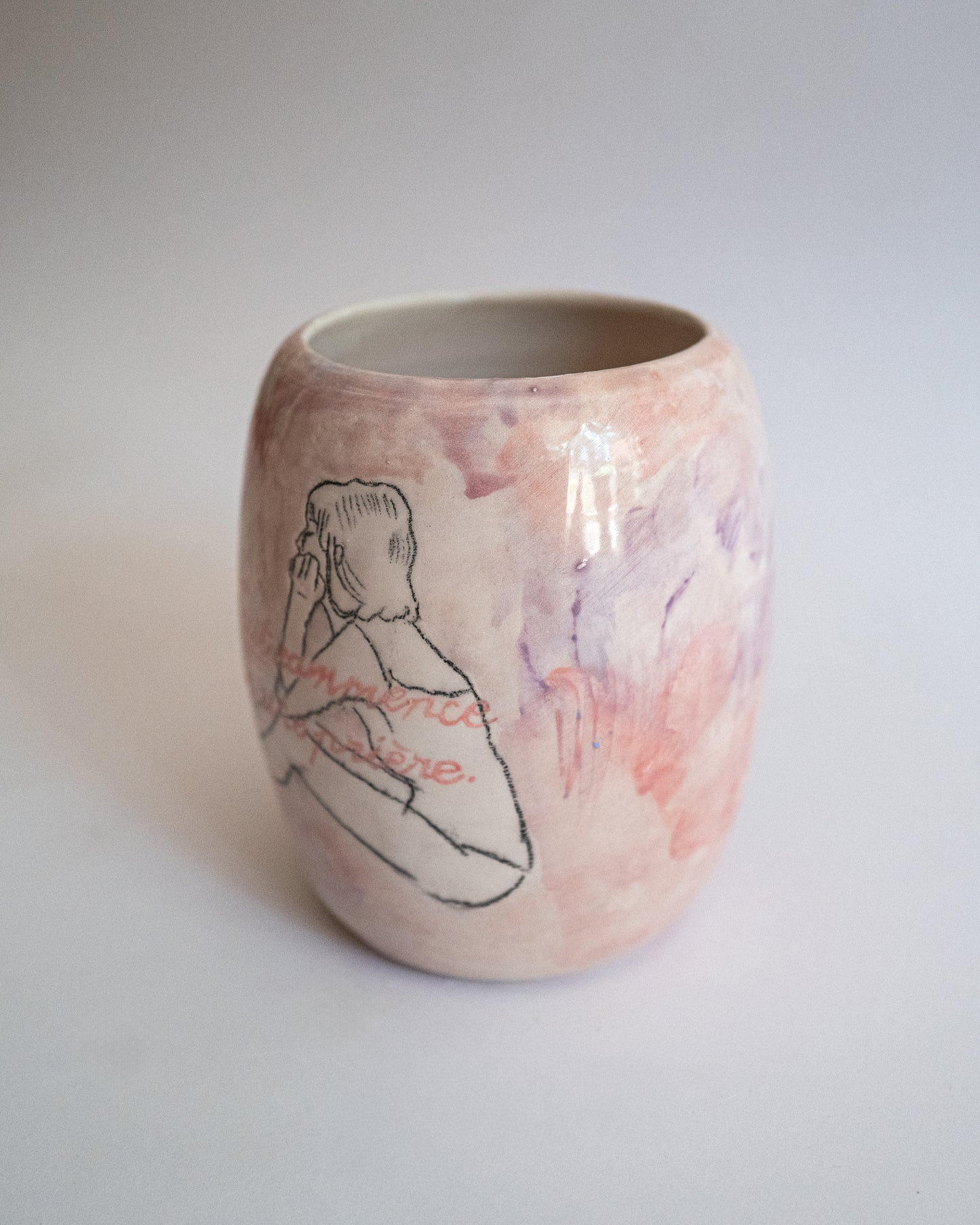 Vase "Tout commence par une prière".