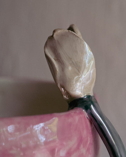 Vase "plus de tulipes svp".