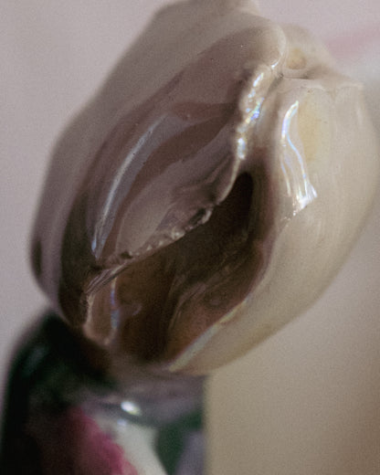 Vase "plus de tulipes svp".