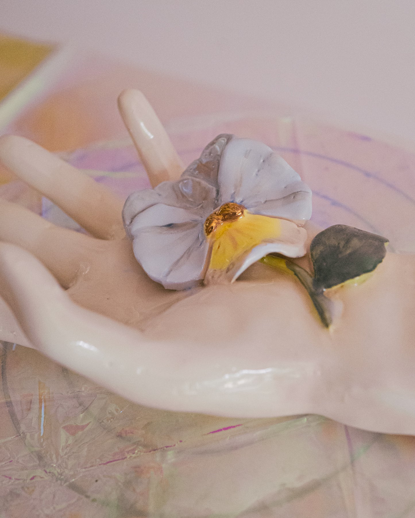 Sculpture “la main à la pensée”.