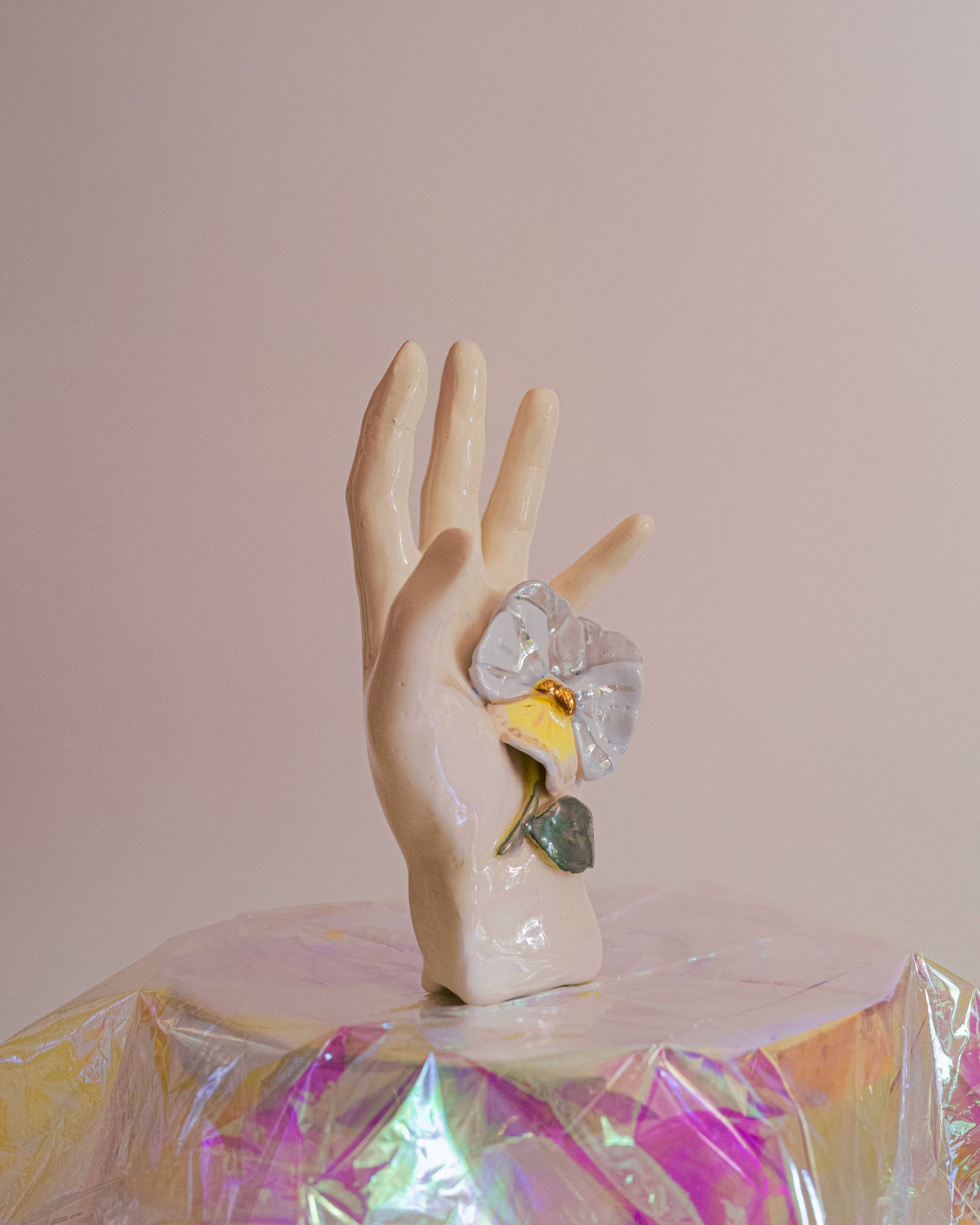 Sculpture “la main à la pensée”.