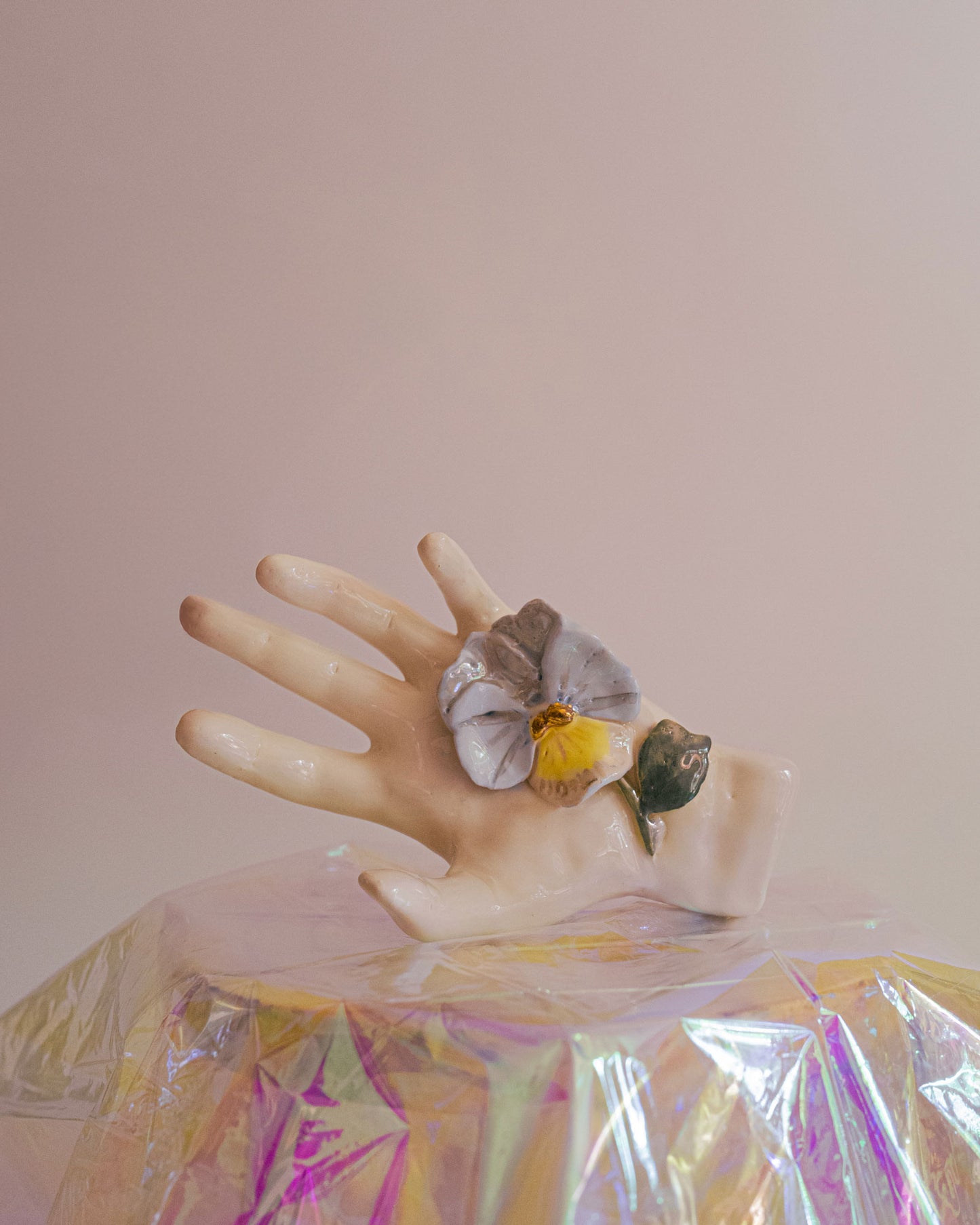 Sculpture “la main à la pensée”.