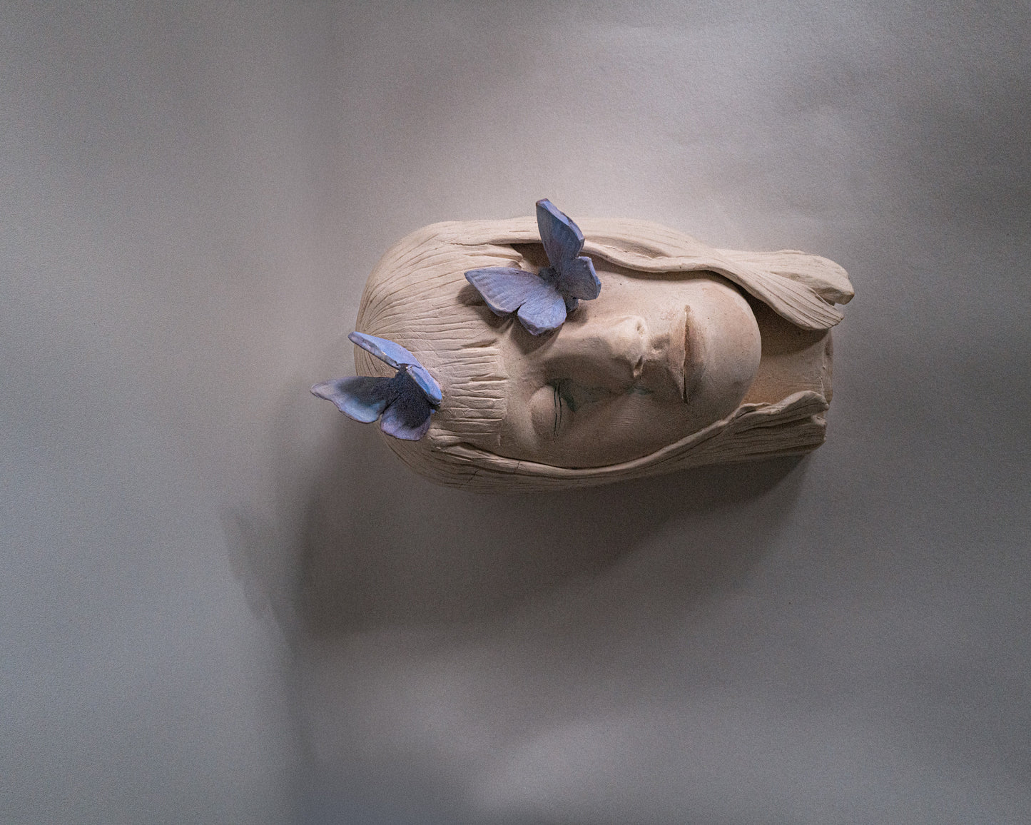 Sculpture "visage en paix”.