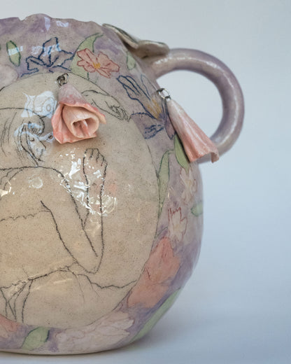 Vase "entre les bras de l'amour".