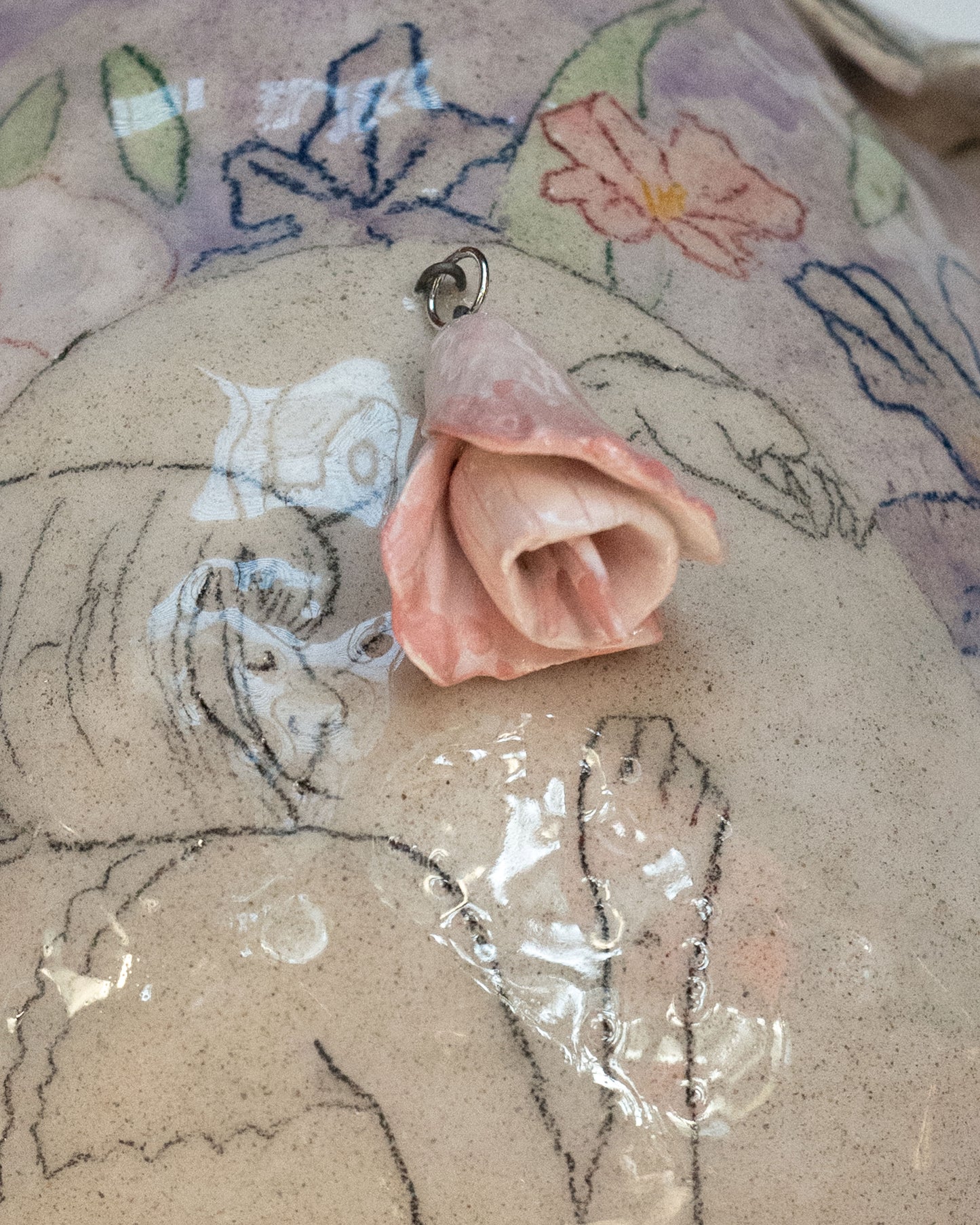 Vase "entre les bras de l'amour".